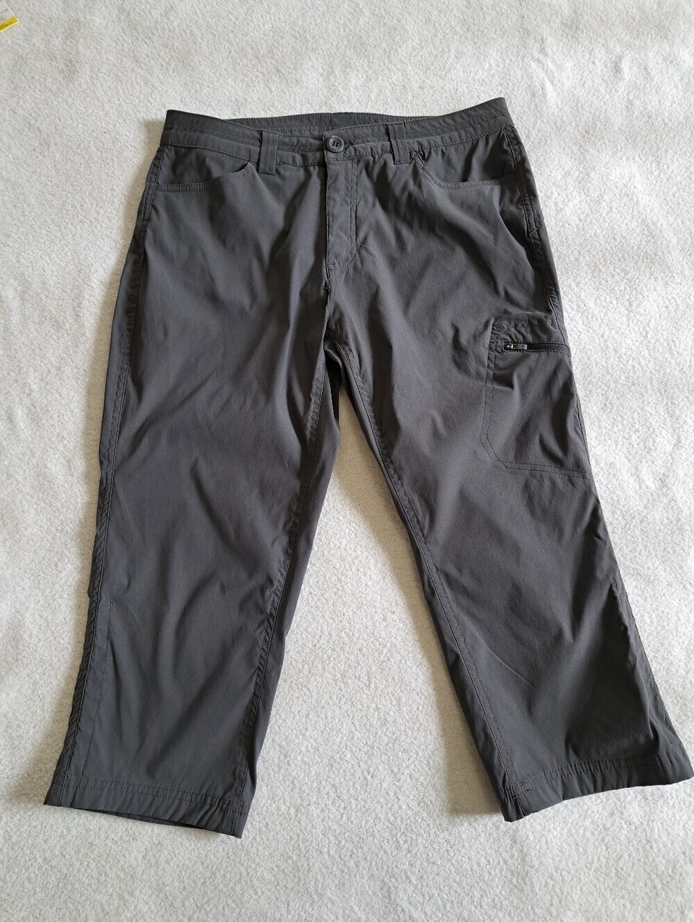 Eddie Bauer Dark Gray Capris Women's Size 6 Casual Stretch Pockets Neutral